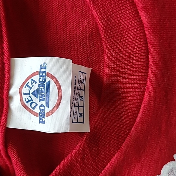 NWT DELTA PRO WEIGHT SANTA'S T-SHIRT - Picture 2 of 4